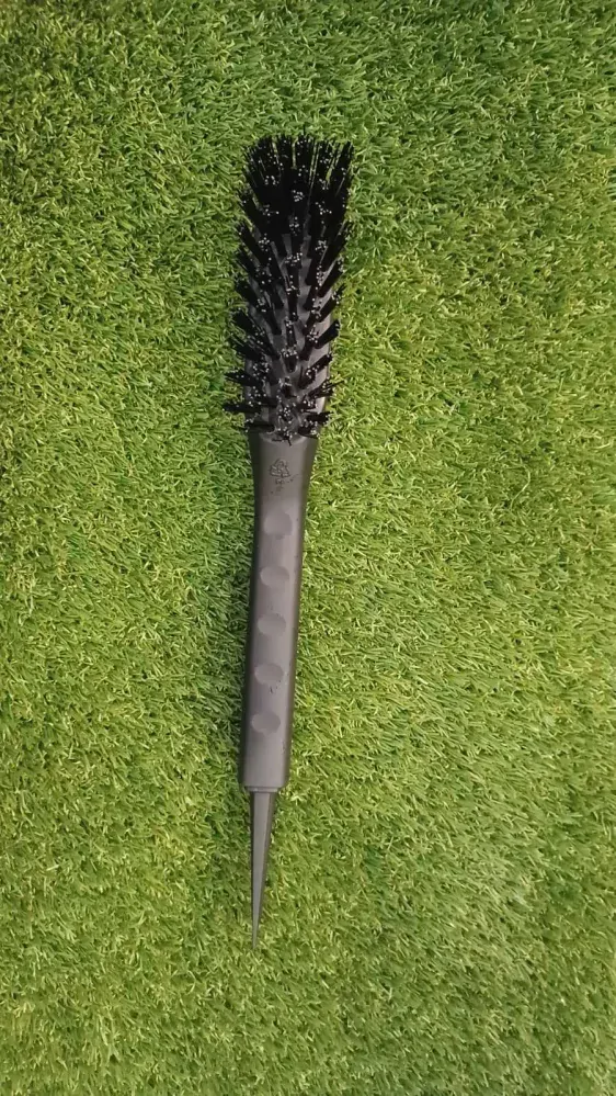 Čistiaca kefa pre robotické kosačky